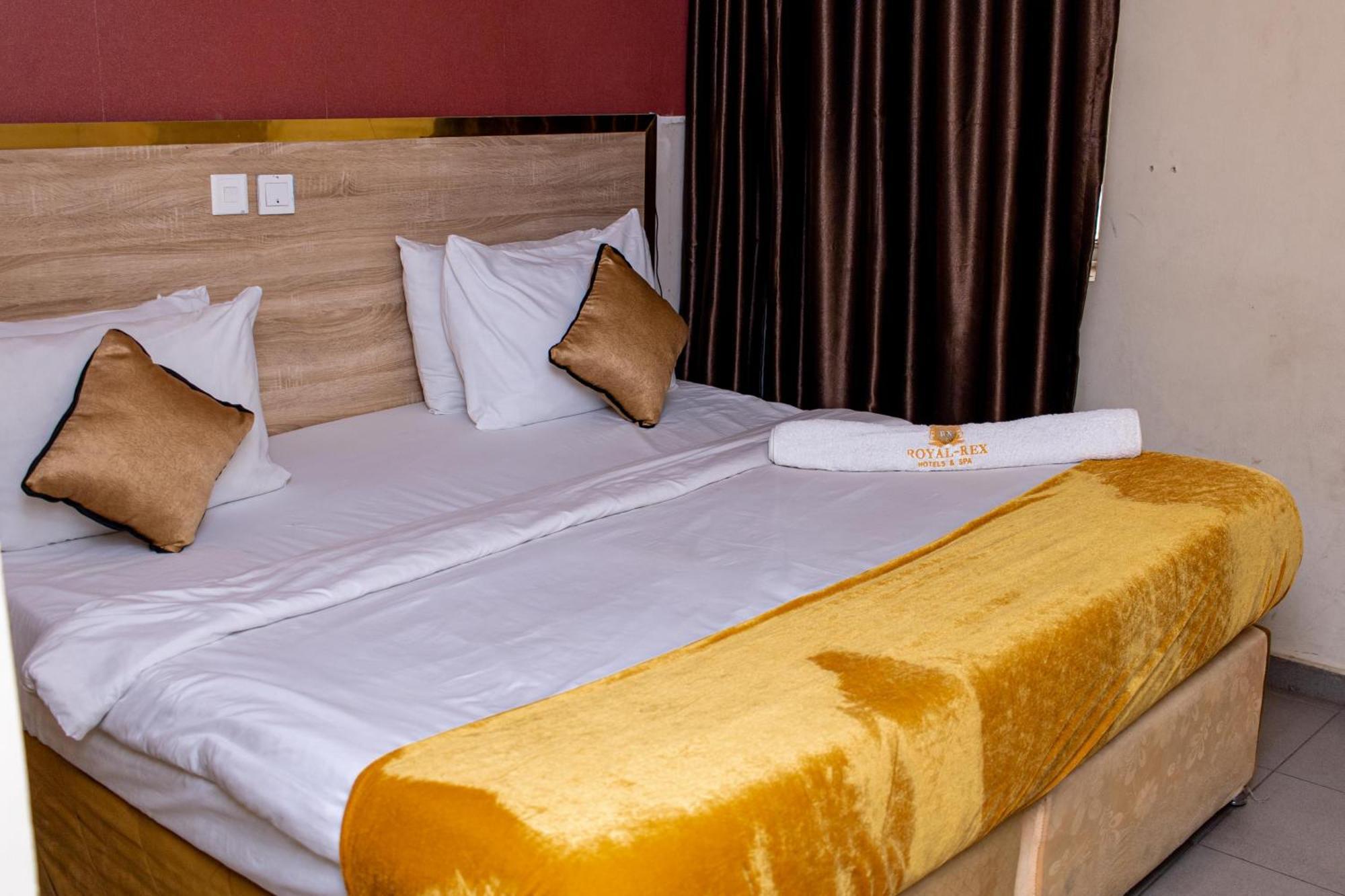 Royal Rex Hotels And Spa Lagos Bagian luar foto
